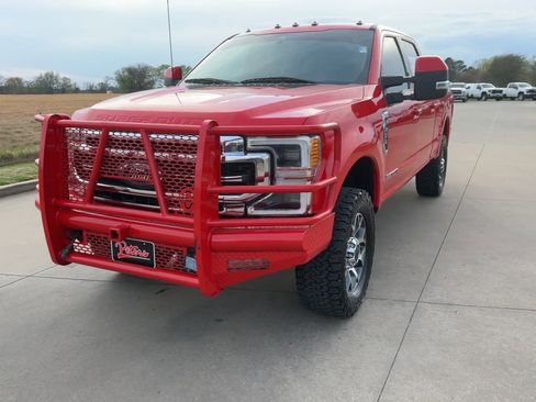 Used 2021 Ford F250 Lariat w/ Lariat Ultimate Package image 3