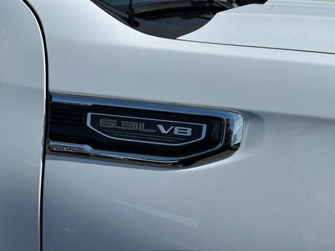 Used 2024 GMC Sierra 1500 SLT AWD/4WD image 14