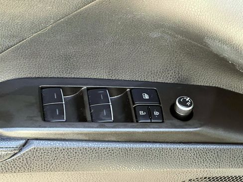 Used 2022 Toyota Camry XSE image 15