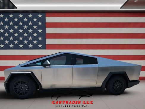Used 2024 Tesla Cybertruck AWD Crew Cab image 2