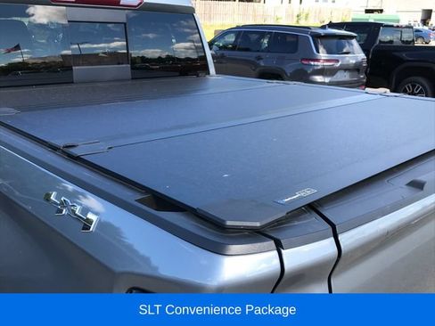 Certified 2023 GMC Sierra 1500 SLT w/ SLT Convenience Package AWD/4WD image 4