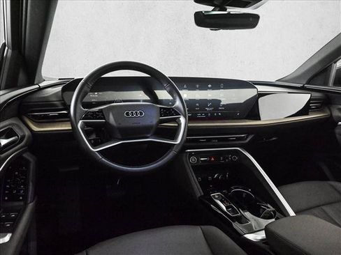 Certified 2025 Audi Q5 Premium w/ Convenience Package AWD/4WD image 19
