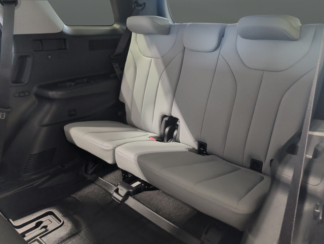 Certified 2025 Hyundai Palisade SEL AWD/4WD image 27
