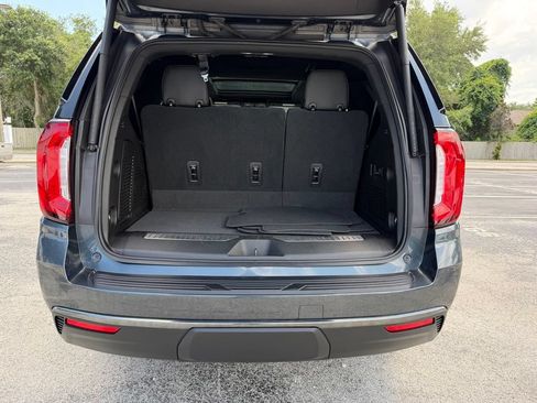 Used 2021 GMC Yukon AT4 w/ Technology Package AWD/4WD image 13