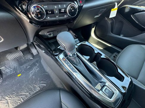 New 2026 Chevrolet Trax ACTIV w/ Sunroof Package image 31
