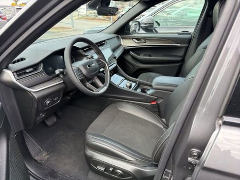 New 2026 Jeep Grand Cherokee Altitude AWD/4WD image 12