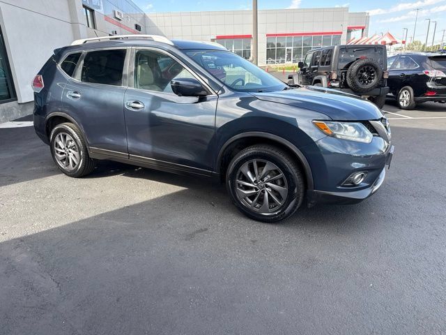 Used 2016 Nissan Rogue SL w/ SL Premium Package AWD/4WD image 8