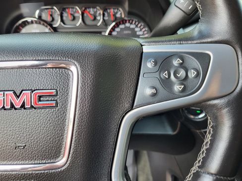 Used 2015 GMC Yukon SLT w/ HD Trailering Package AWD/4WD image 32