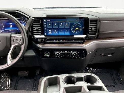 Used 2023 Chevrolet Silverado 1500 LT image 9