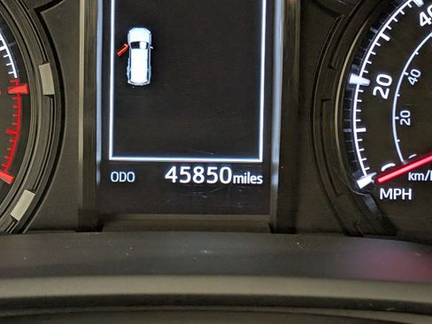 Used 2023 Toyota 4Runner SR5 image 22