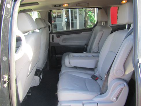 Used 2022 Honda Odyssey EX-L image 13
