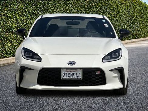 Used 2024 Toyota GR86 Premium w/ Performance Package RWD image 10