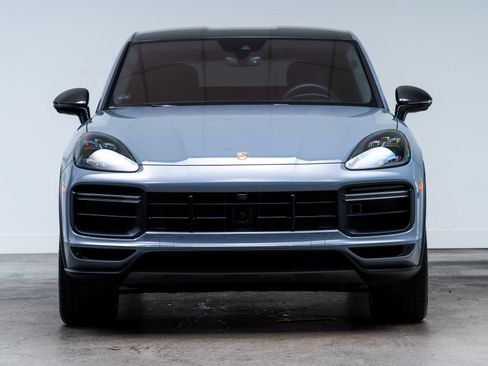 Used 2022 Porsche Cayenne Turbo GT AWD/4WD image 2