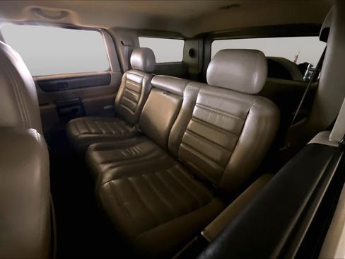 Used 2003 HUMMER H2 w/ Preferred Equipment Group AWD/4WD image 17