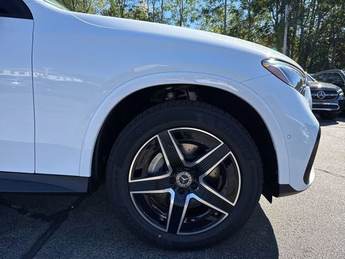 New 2026 Mercedes-Benz GLC 300 4MATIC image 11