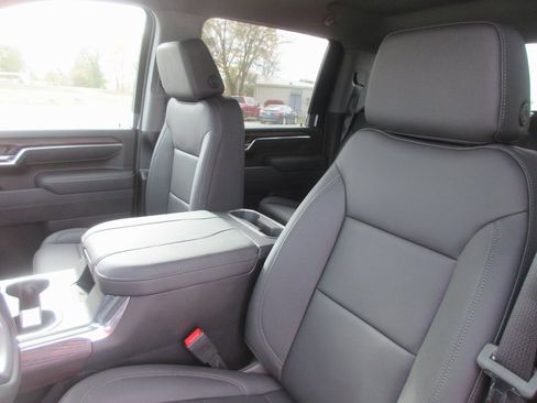 New 2026 GMC Sierra 3500 SLT image 11