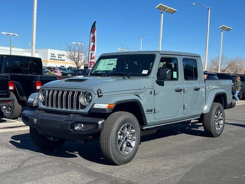 New 2026 Jeep Gladiator Sport AWD/4WD image 2