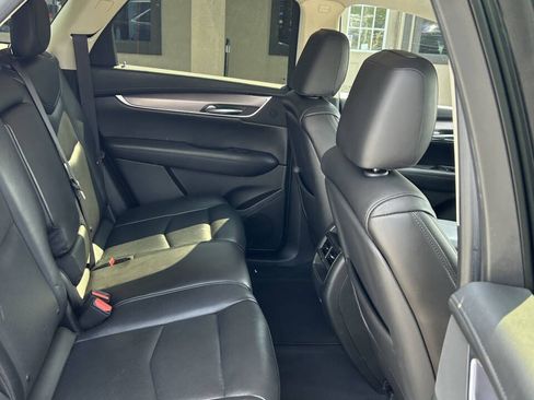 Used 2017 Cadillac XT5 Luxury w/ Driver Awareness Package FWD image 19