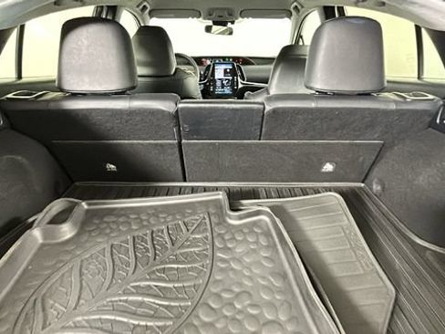 Used 2019 Toyota Prius Prime Premium FWD image 28
