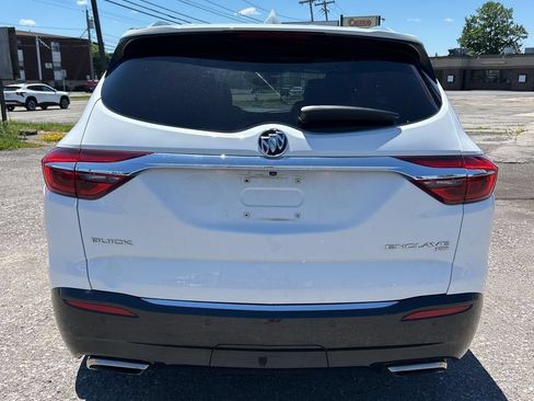 Used 2018 Buick Enclave Essence AWD/4WD image 7