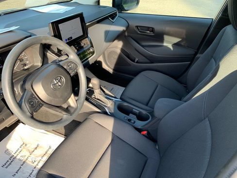 Used 2024 Toyota Corolla LE FWD image 11