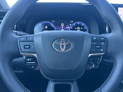 Certified 2026 Toyota Crown XLE image 21