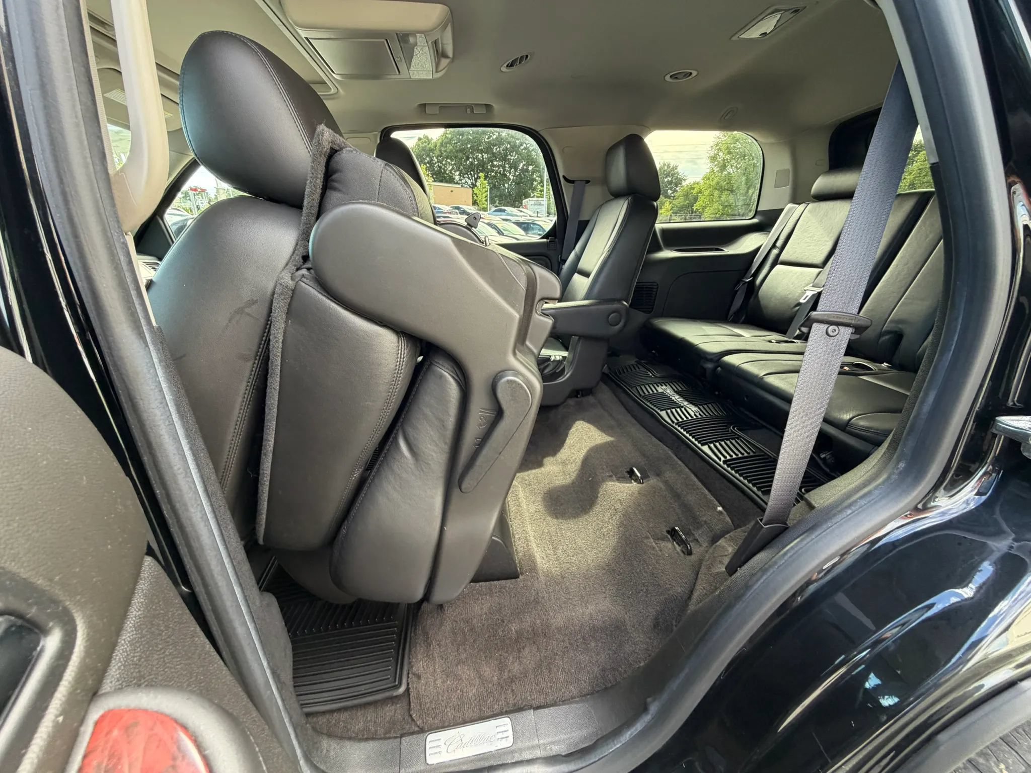 Used 2014 Cadillac Escalade Premium AWD/4WD image 22