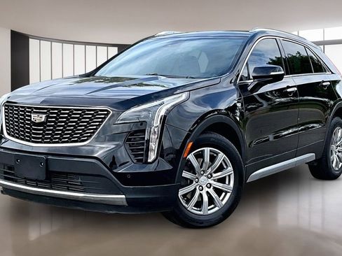 Used 2021 Cadillac XT4 Premium Luxury AWD/4WD image 1