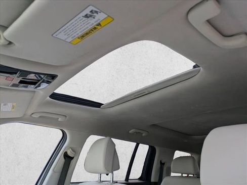 Used 2025 Hyundai Santa Fe Calligraphy AWD/4WD image 16