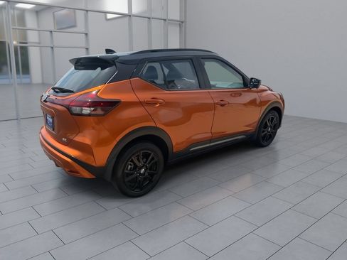 Used 2021 Nissan Kicks SR FWD image 8