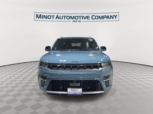 New 2026 Jeep Grand Wagoneer L Limited AWD/4WD image 3