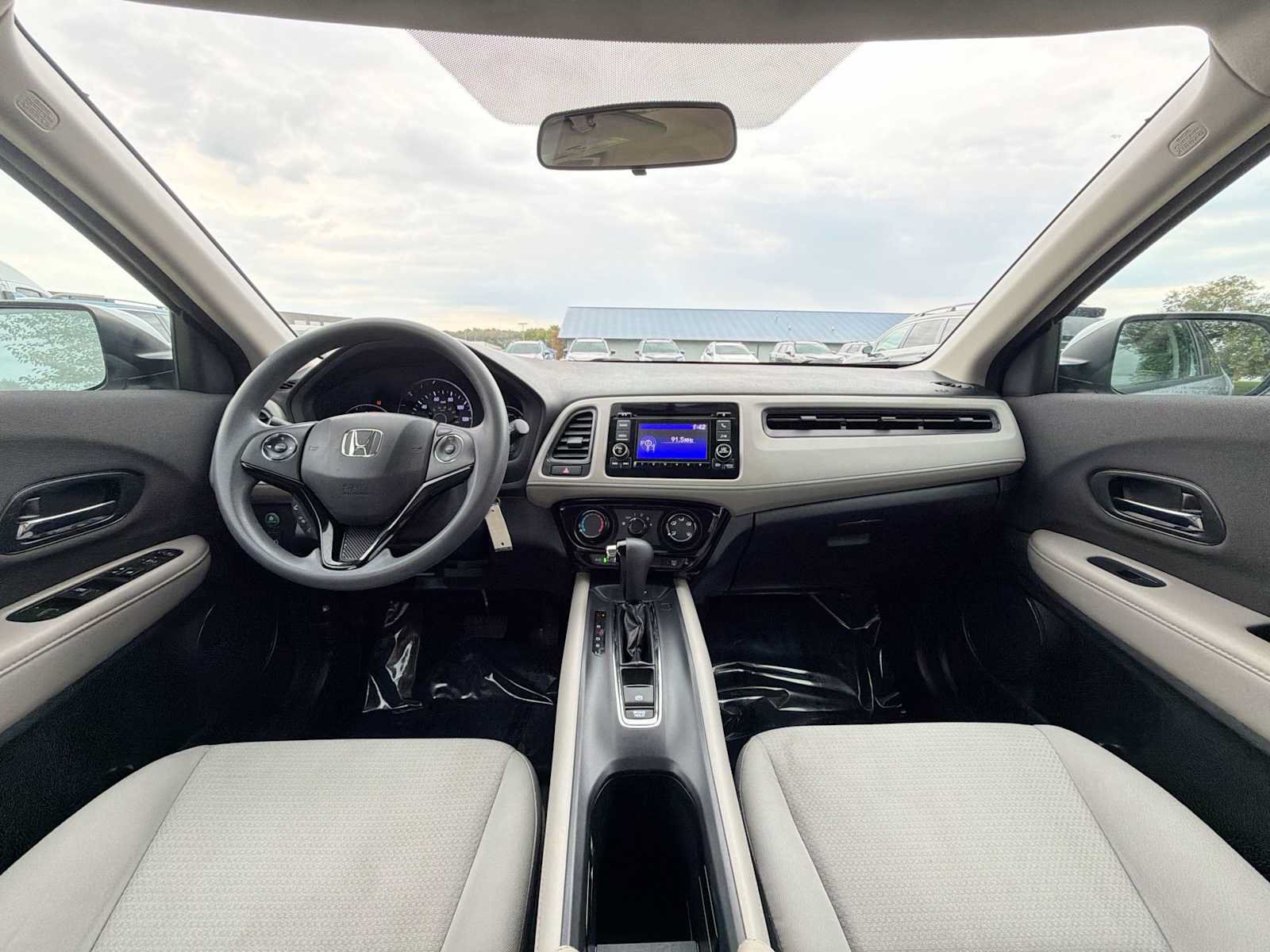 Used 2020 Honda HR-V LX image 12
