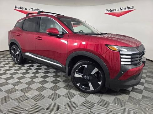 Certified 2025 Nissan Kicks SR image 1