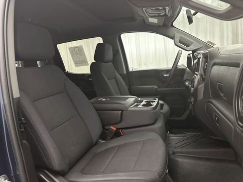 Used 2020 Chevrolet Silverado 1500 Custom w/ Custom Value Package image 25