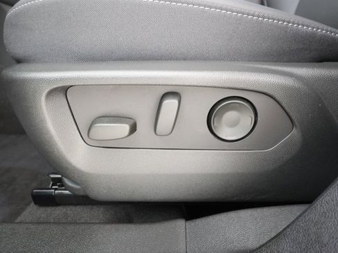 Certified 2025 Buick Envision Preferred image 10