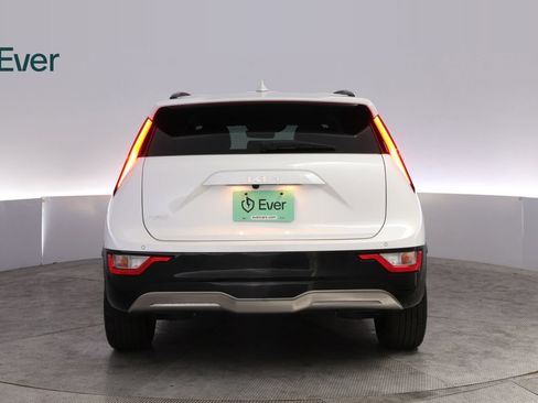 Used 2024 Kia Niro Wind FWD image 15