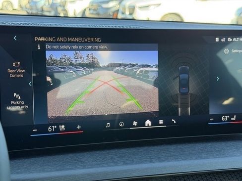 New 2026 BMW 330i xDrive Sedan w/ Convenience Package image 25