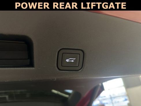 Used 2025 Buick Enclave Avenir w/ Super Cruise Package image 43