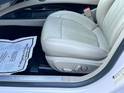 Used 2018 Lincoln MKZ Reserve w/ Magnetic Appearance Package image 19