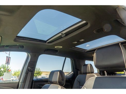 Used 2022 Chevrolet Traverse Premier w/ Redline Edition FWD image 45