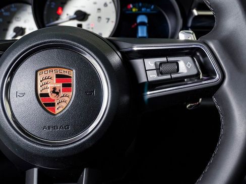 New 2026 Porsche Macan image 19