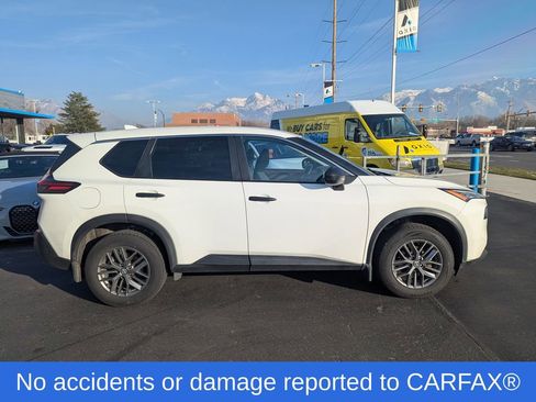 Used 2021 Nissan Rogue S image 2