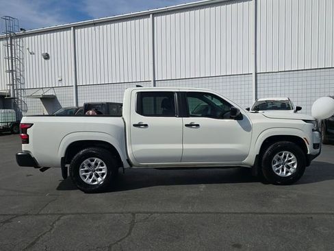 Used 2025 Nissan Frontier S w/ S Utility Package image 2