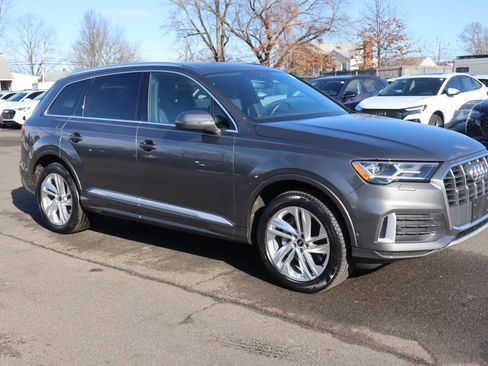 Used 2022 Audi Q7 2.0T Premium image 3