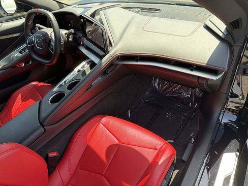Used 2026 Chevrolet Corvette Stingray Convertible w/ 1LT RWD image 25