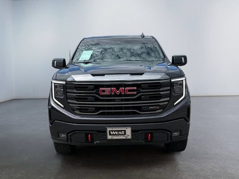 Used 2023 GMC Sierra 1500 AT4 w/ Technology Package AWD/4WD image 8