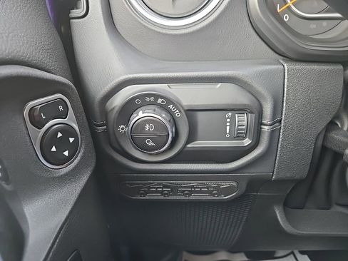 New 2026 Jeep Gladiator Sport AWD/4WD image 51