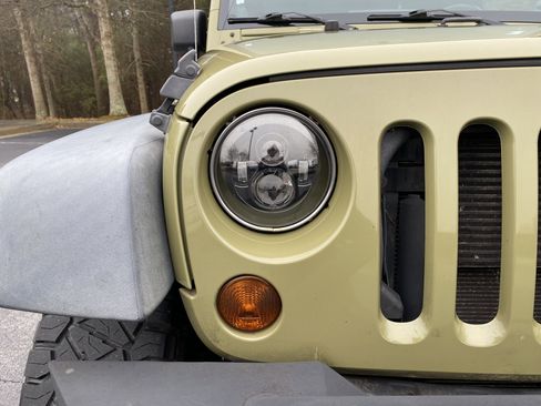 Used 2013 Jeep Wrangler Sport image 14