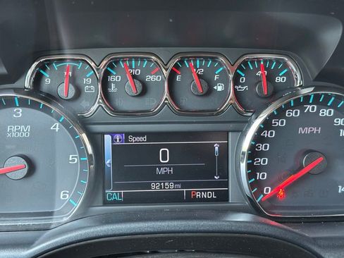 Used 2018 Chevrolet Silverado 1500 LT w/ Texas Edition RWD image 22