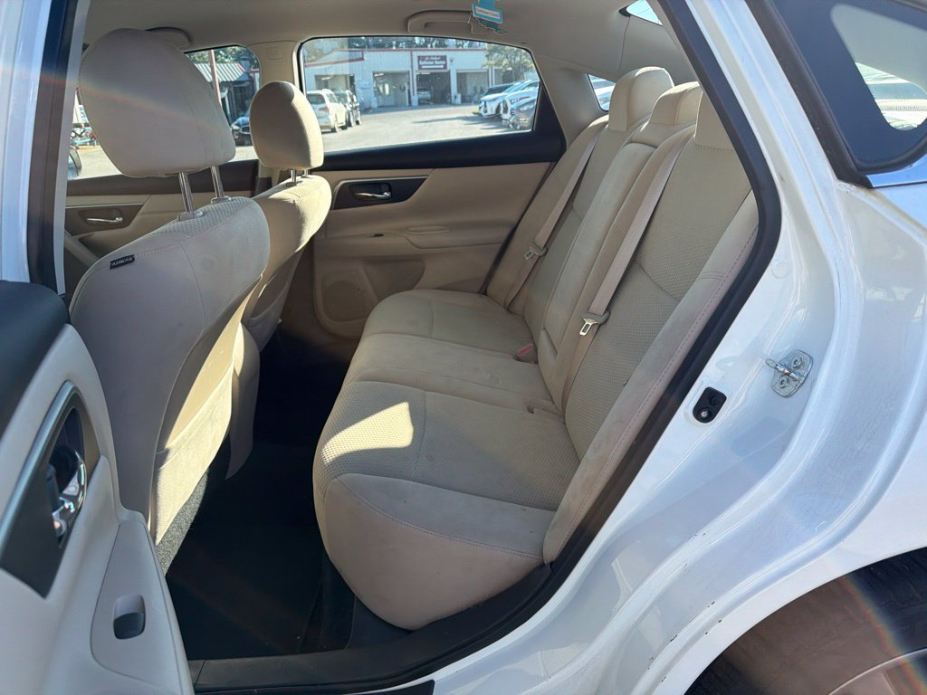Used 2015 Nissan Altima 2.5 S w/ Sport Value Package FWD image 10